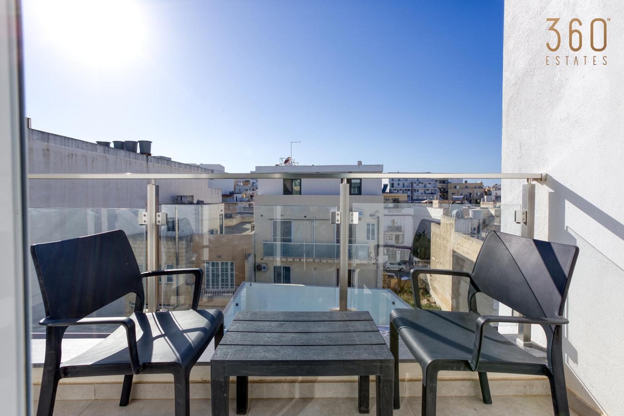 The Swieqi Poolside Suites Is-Swieqi Exterior photo